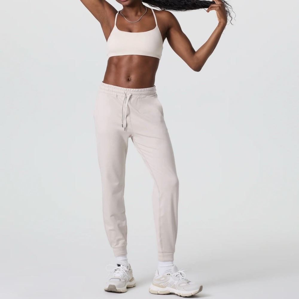 NWT Vuori Performance Jogger